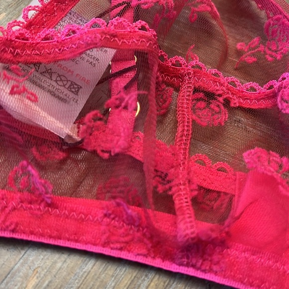 LE Petit TROU Sheer Red Floral Bralette M New - Picture 4 of 6